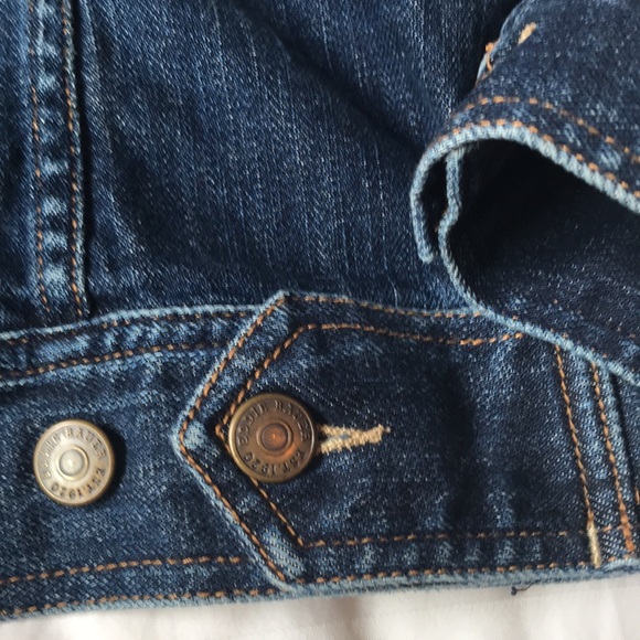 COPY - Eddie Bauer classic jean jacket in soft heavyweight cotton denim 1% span… - Picture 6 of 6